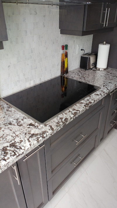Granite kitchen countertop - by Canastone Inc.